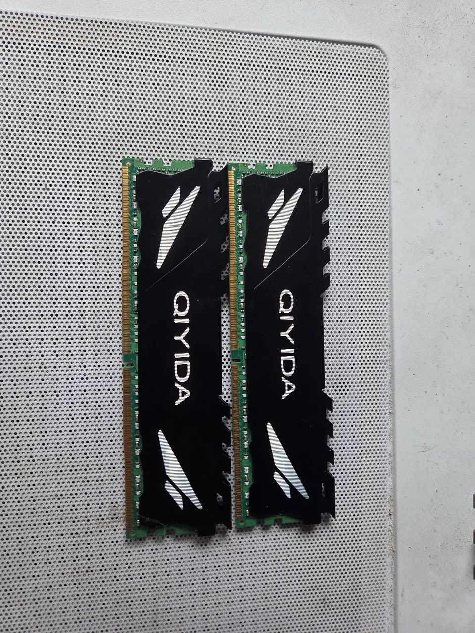 MEMÓRIA RAM DDR4 QIYIDA 2X16GB