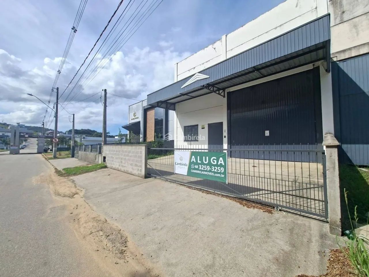 Galpão 405,00m² para locação no Sertão do Maruim