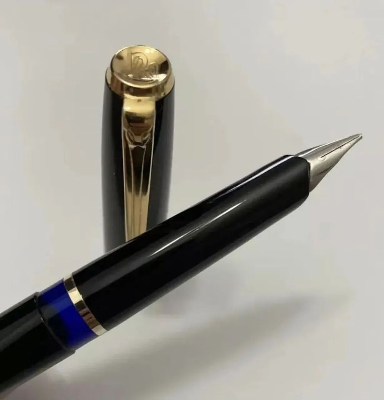 Pelikan + 4 Compactor Pluma + Schneider