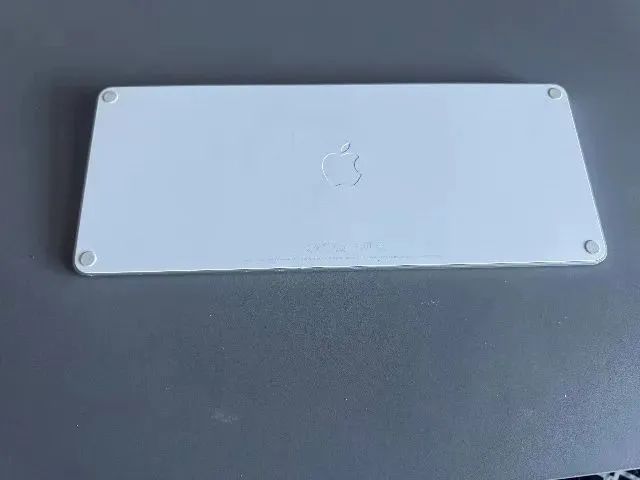 Apple Magic Keyboard com Touch ID branco - Foto 2
