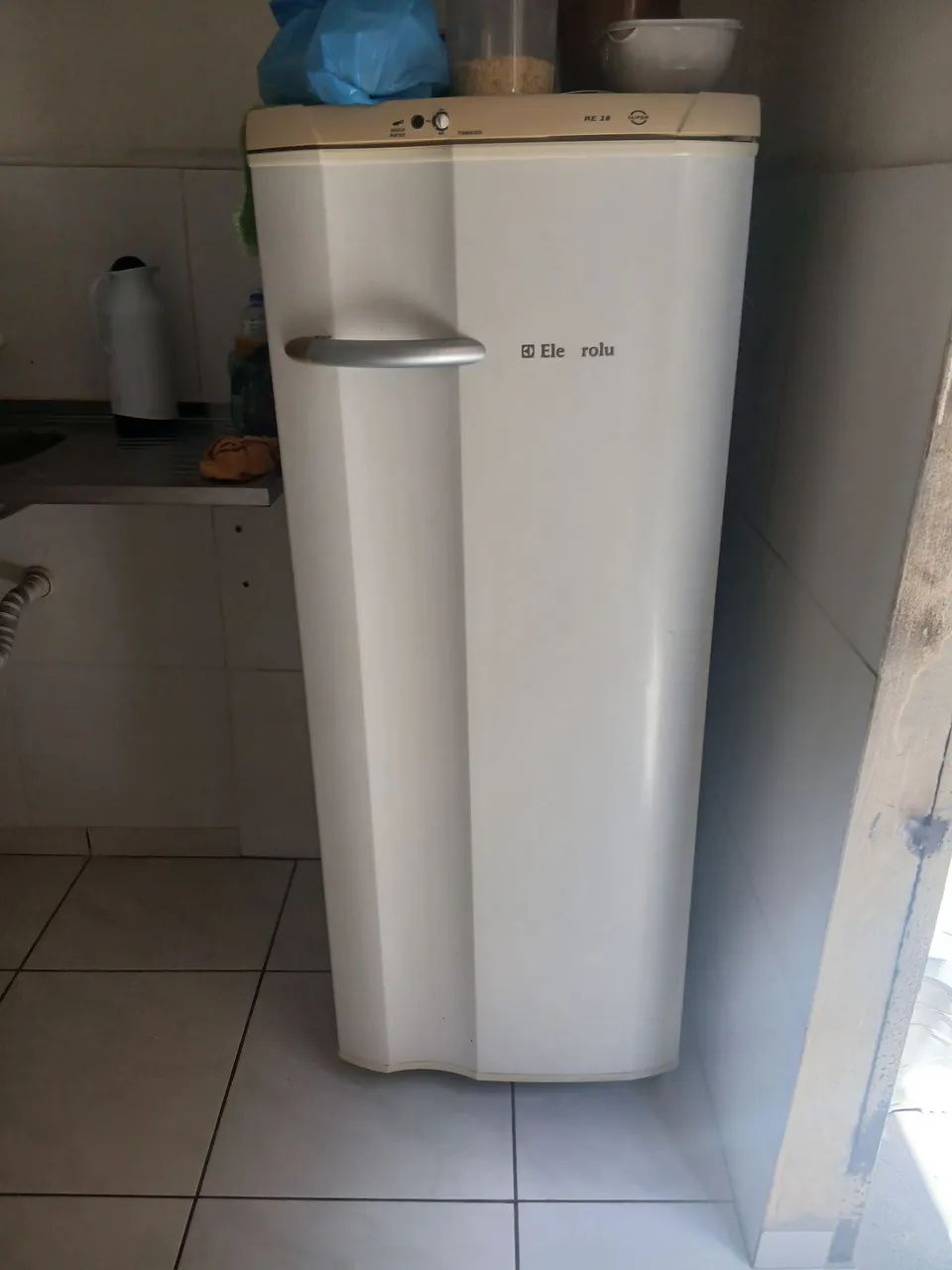 Vendo geladeira 