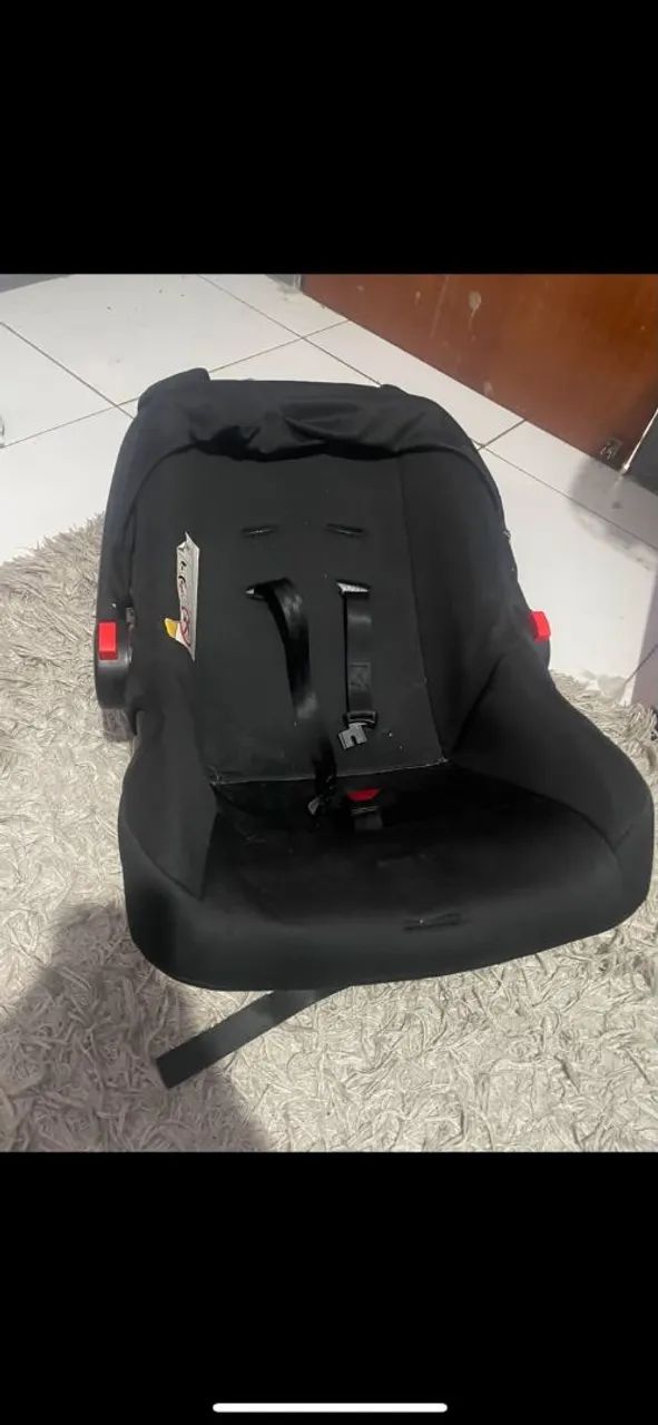 Vendo bebê conforto + berço 