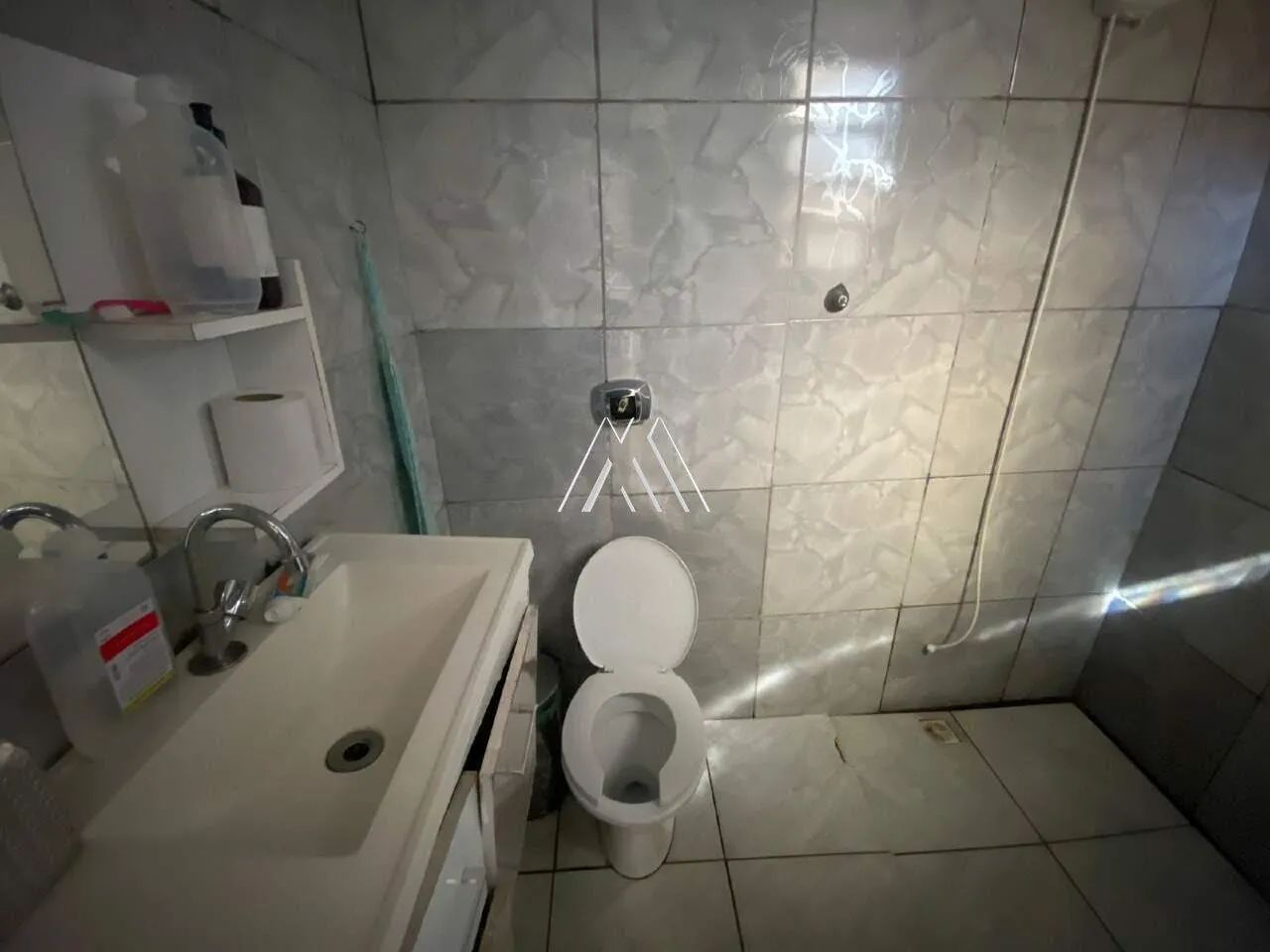 Vendo casa em Itaúna em excelente localização! - Foto 3