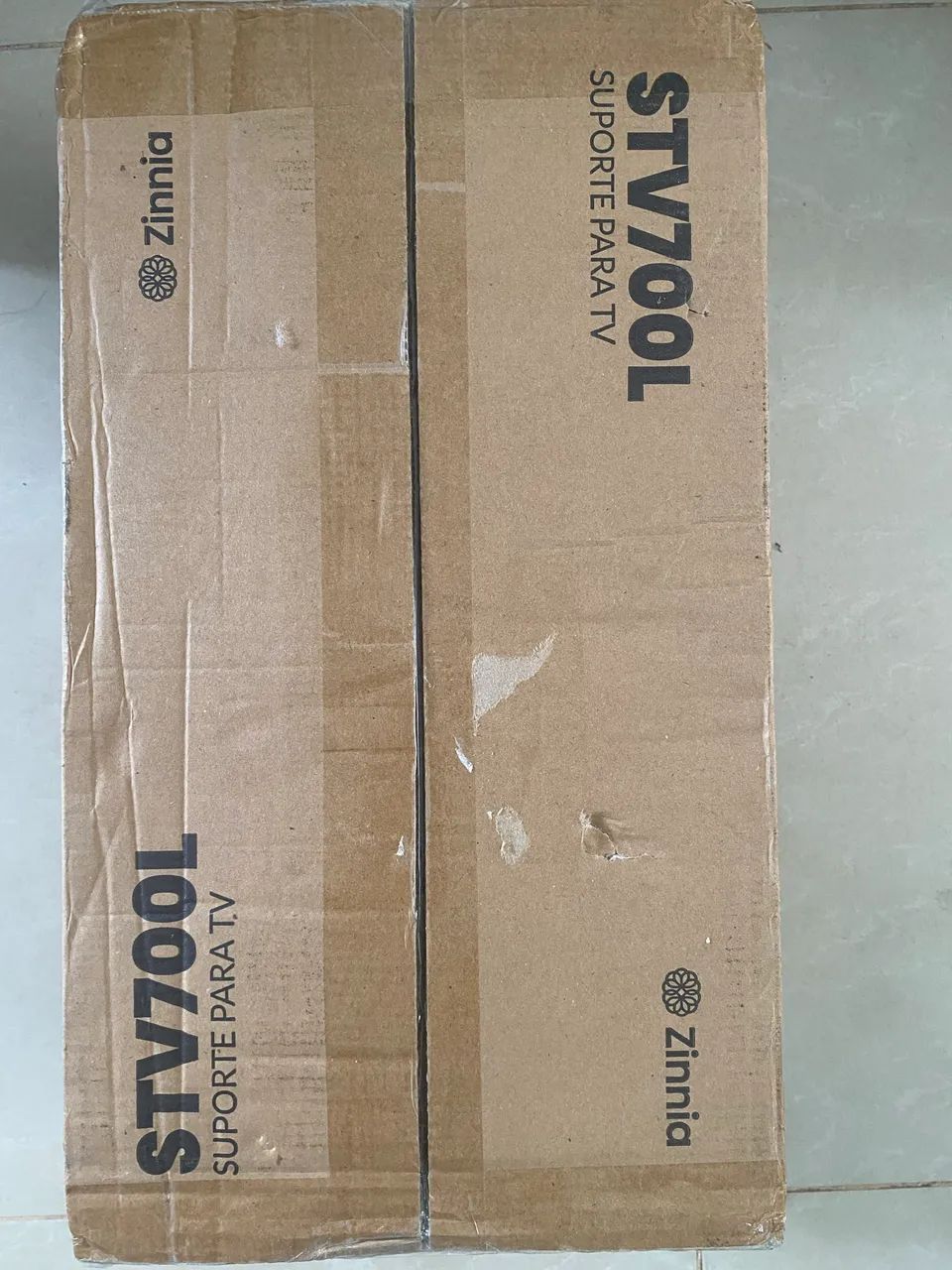 Suporte pedestal para TV 32 a 80 polegadas com rodinhas ajustável Zinnia STV700L