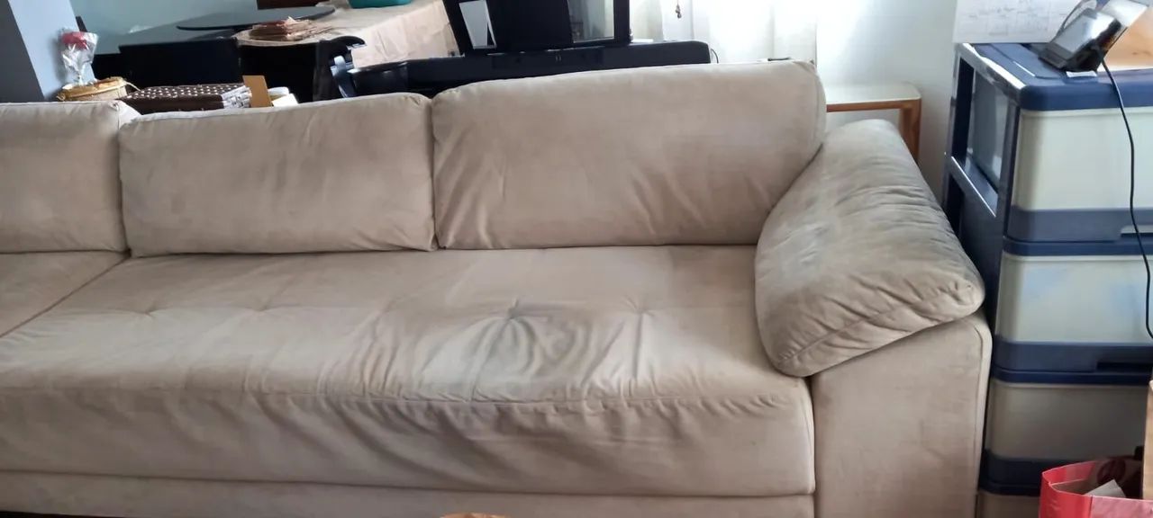 Sofa Sylvia Designer usado  - Foto 4