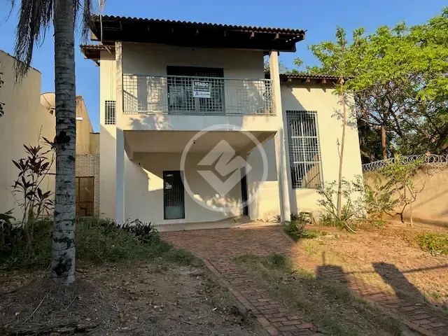 Sobrado bem localizado no Baú codigo: 334376
