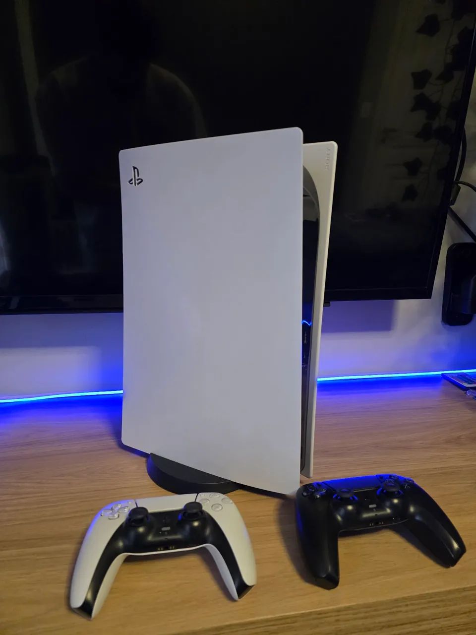 Playstation 5 + 2 Controles  - Foto 2