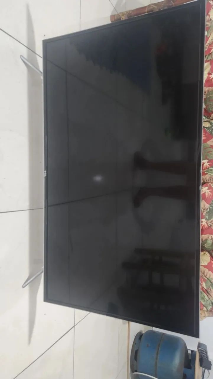 Tv tc 43l funciona mas o Led esta queimado