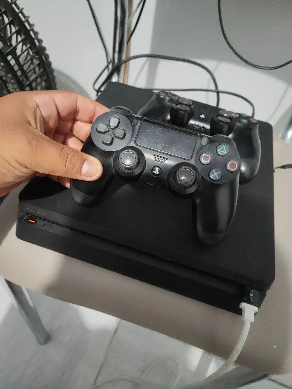 PS4 slim  - Foto 2