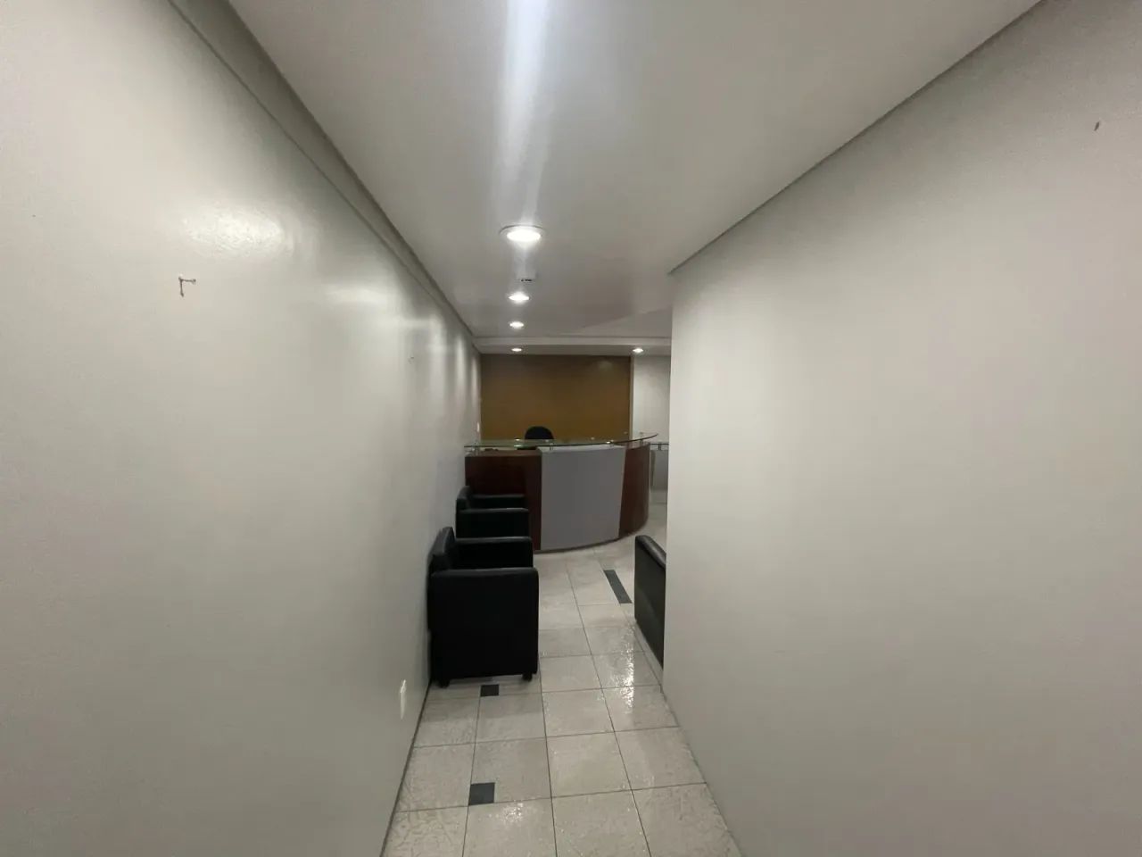 Sala Comercial no Centro ! Oportunidade Exclusiva para Investidores que Buscam Rentabilida - Foto 16