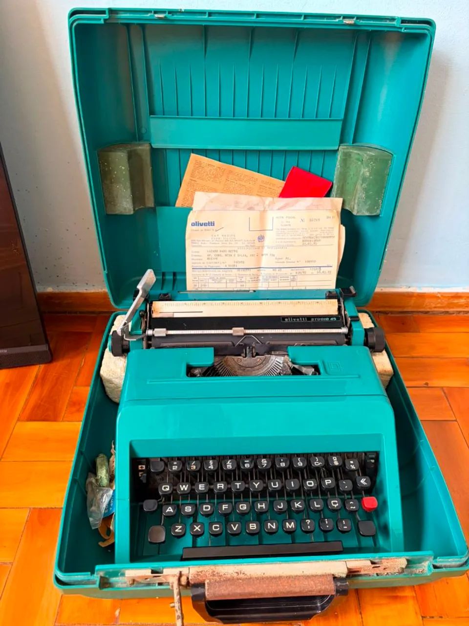 Máquina Olivetti Studio 45+Telefone antigo Ericsson - Foto 2