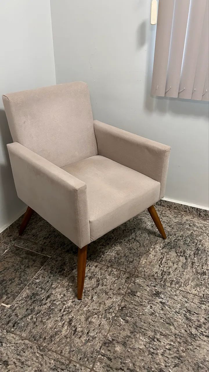 Poltronas pés palito