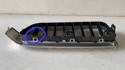 Grade Bmw 320i 328i 335i F30 Com Detalhe Lado Direito 15225 Preto/cromado Direito - Foto 4