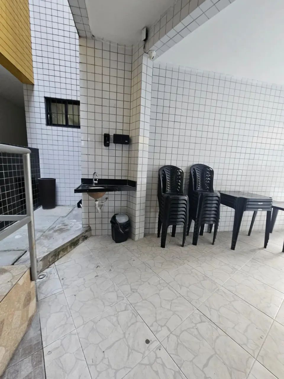 APARTAMENTO 2 QUARTOS PORTEIRA FECHADA NO GEISEL! - Foto 3