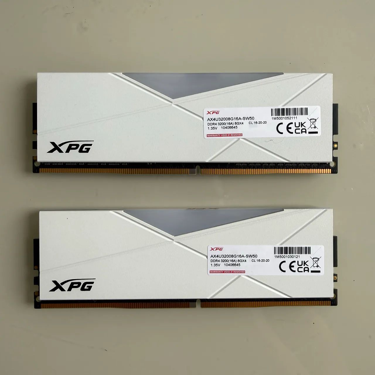 2x8gb memória RAM | 3200 MT/s | LED ARGB