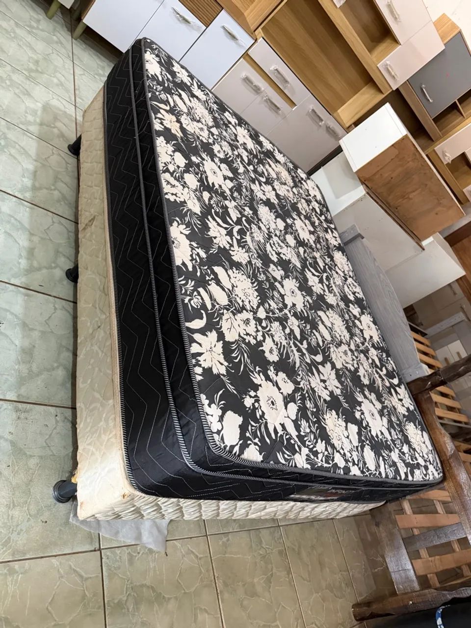 Cama de casal box + colchão de casal e base  - Foto 4