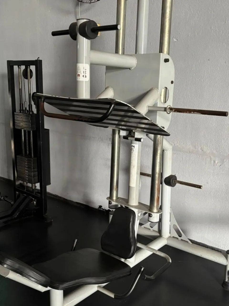 Leg Press Vertical Profissional - Excelente Estado