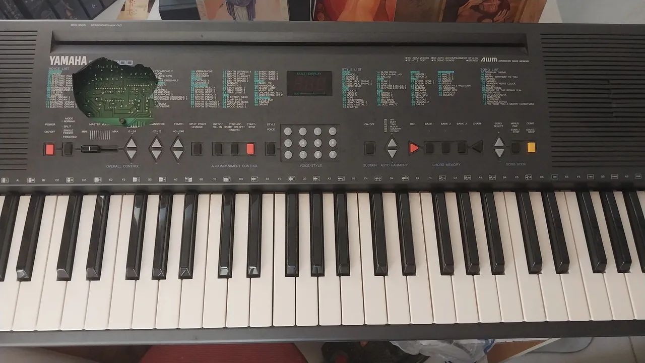Teclado Yamaha 
