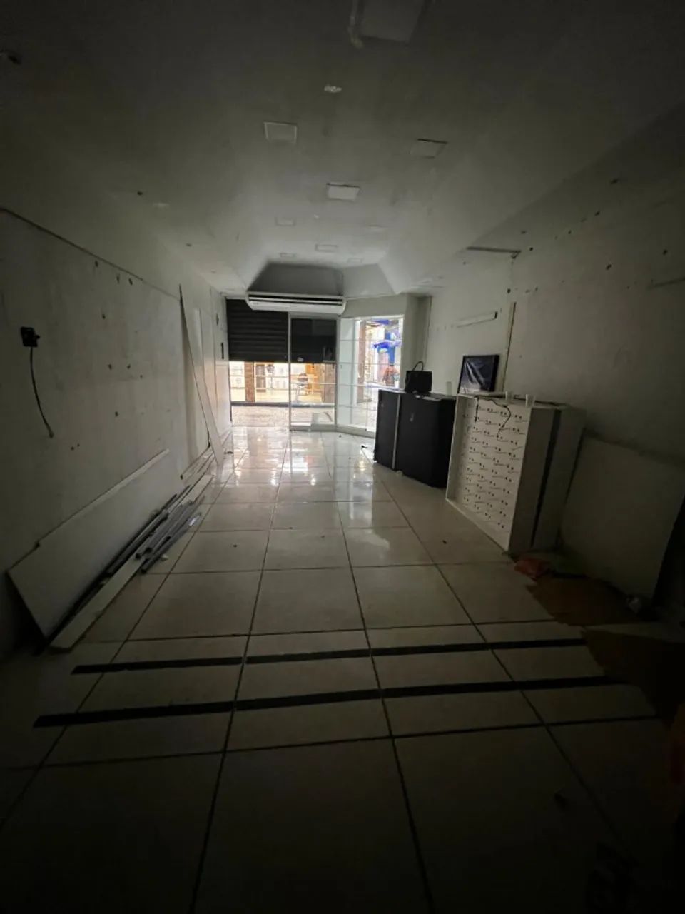 Loja com 30m2 mais mezanino no Calçadão de Nova Iguaçu - Foto 2