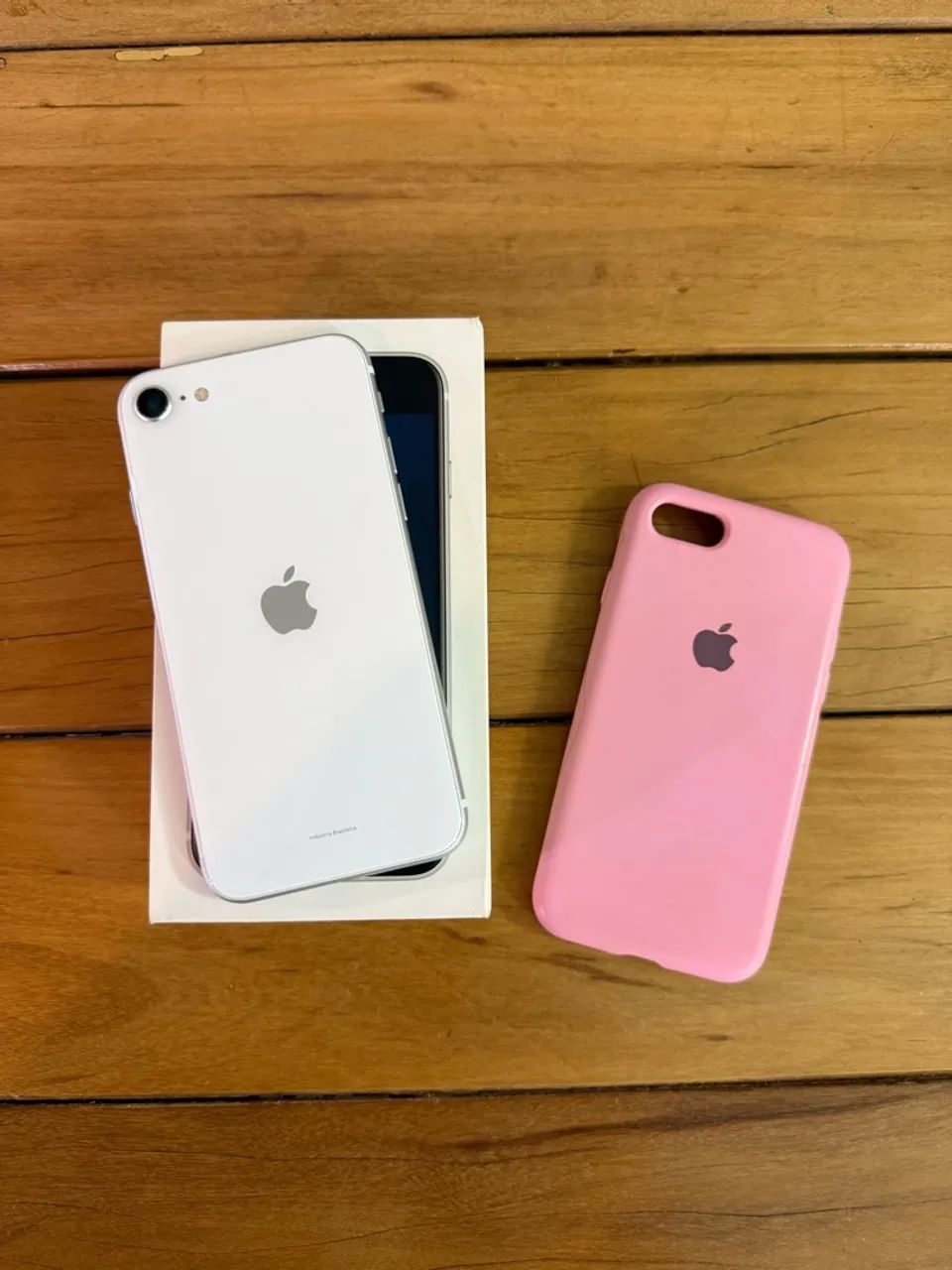 IPHONE SE 2020 - 128 GB - BRANCO MUITO BEM CONSERVADO E SEM MARCAS DE USO! - Foto 3