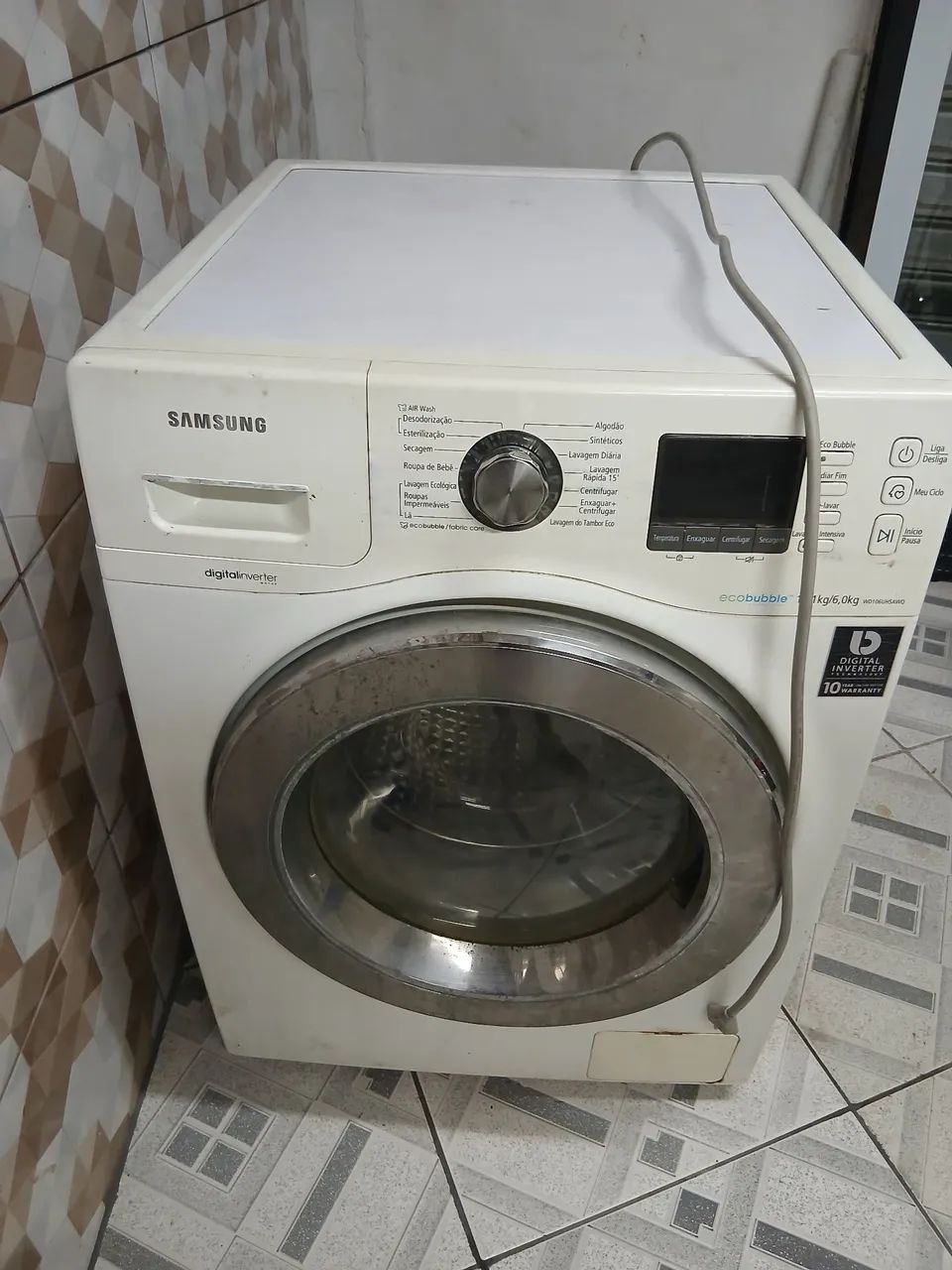 Lava e seca com defeito 