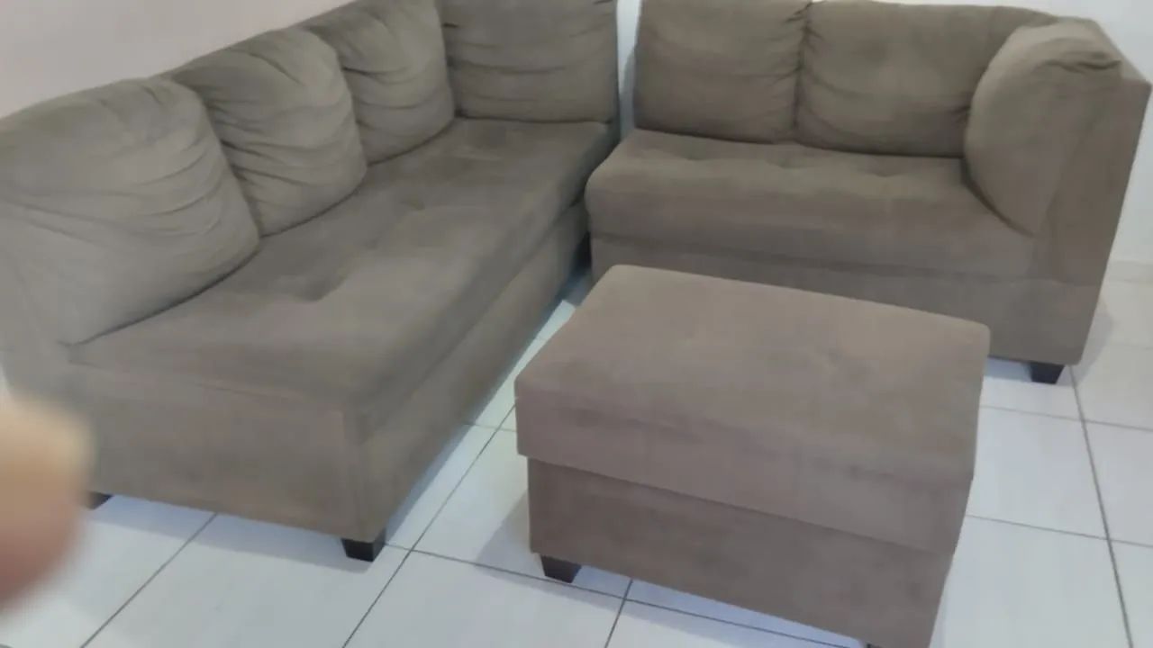 conjunto de sofá de canto usado com puff - Foto 2