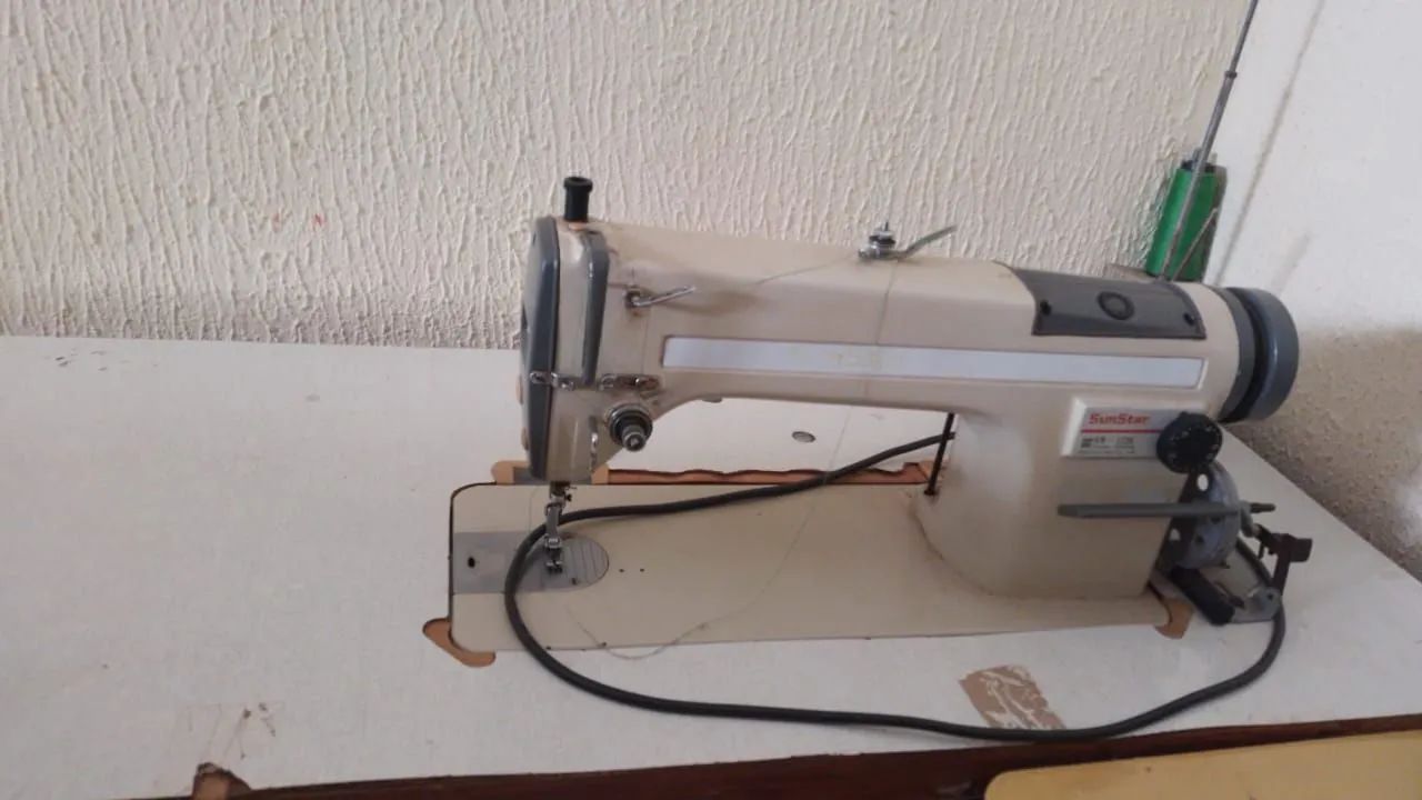 Máquina de costura