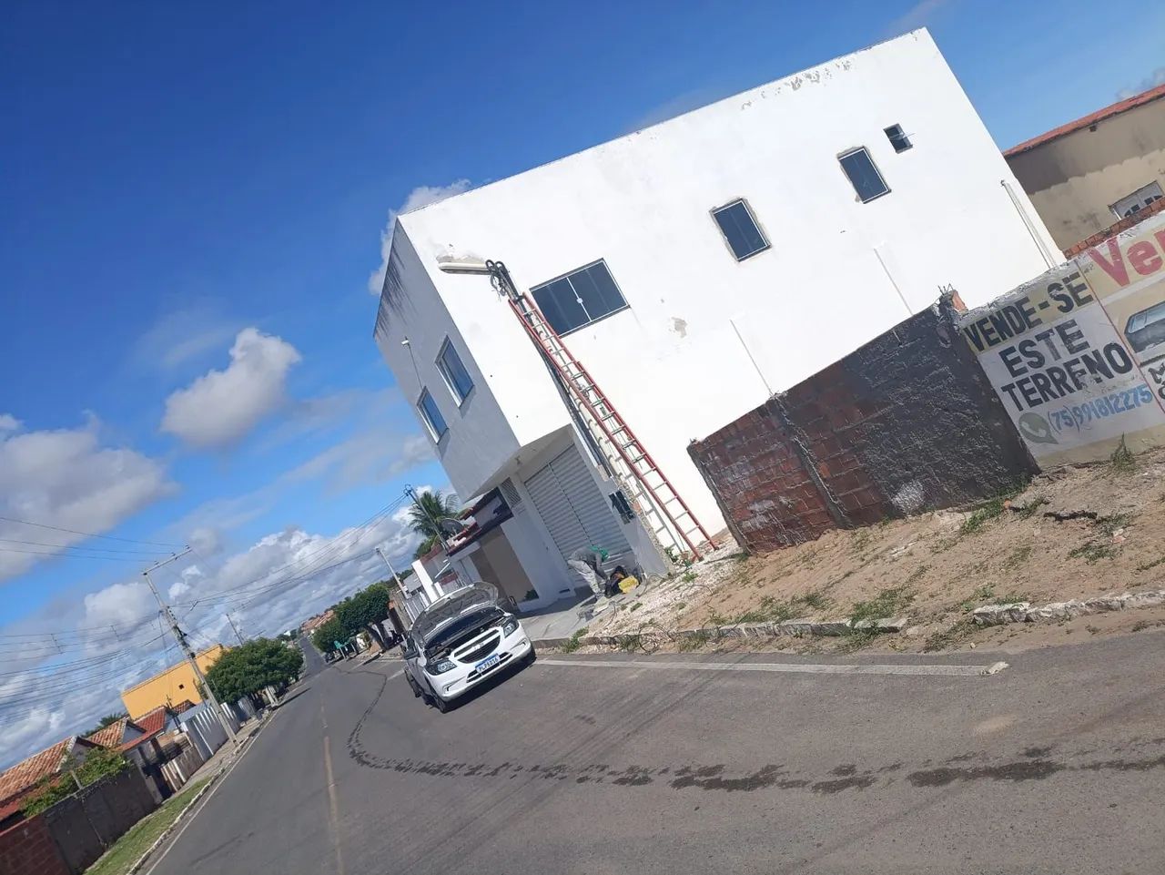 Prédio Ponto comercial e sobrado