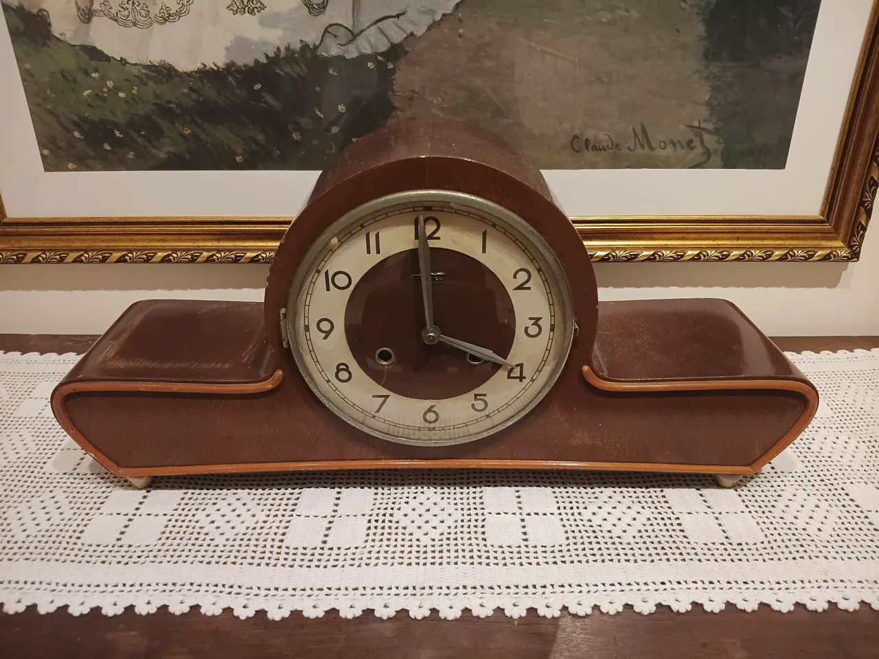Relógio antigo de mesa