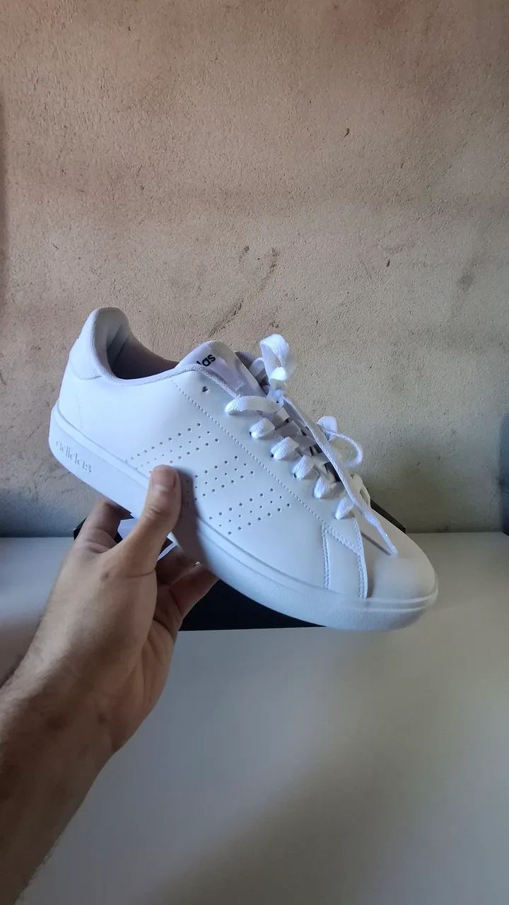 Tênis Adidas Branco novo!  - Foto 2