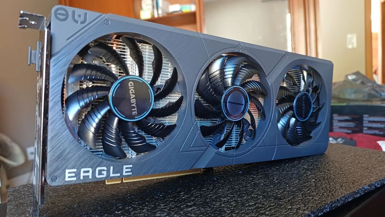 Nvidia GeForce RTX 4060 8Gb Gigabyte - Foto 4