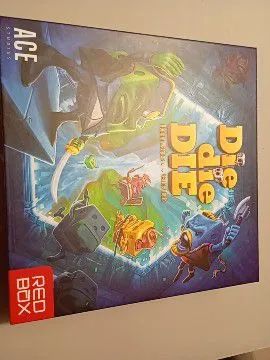 jogo de tabuleiro "die die die"
