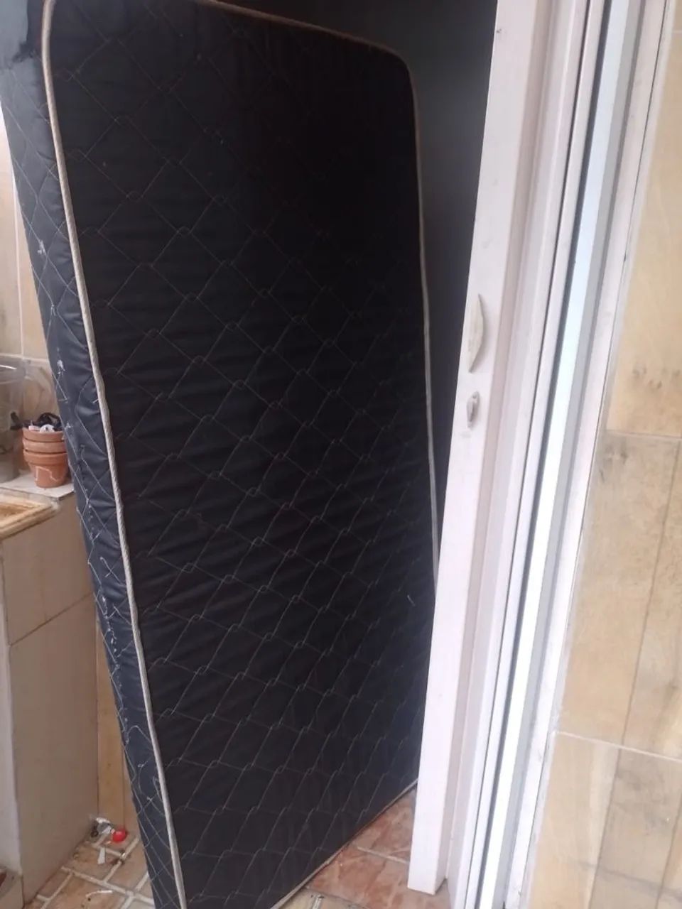Cama auxiliar solteiro