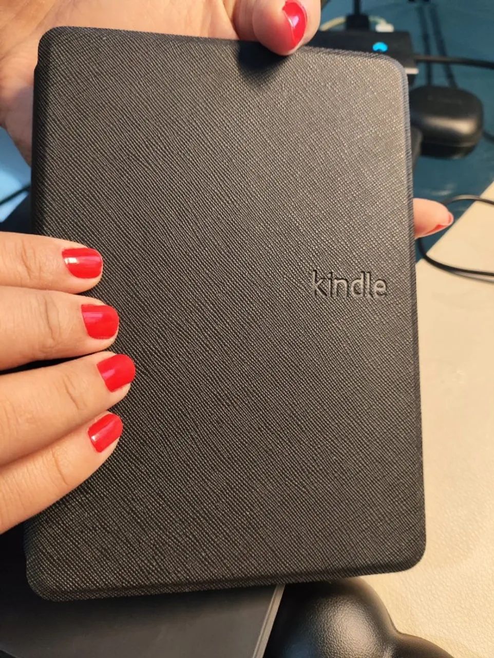 Kindle 10ª Geração com capa  - Foto 3