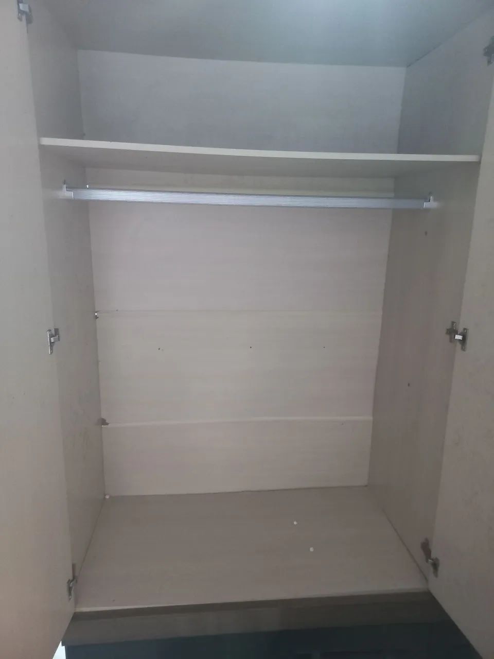 Guarda roupas  - Foto 3