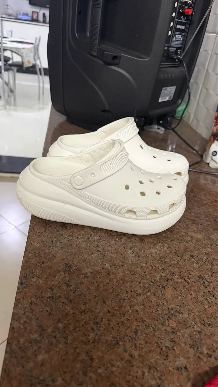 CROCS Classic Crush Clog Original + brinde  - Foto 4