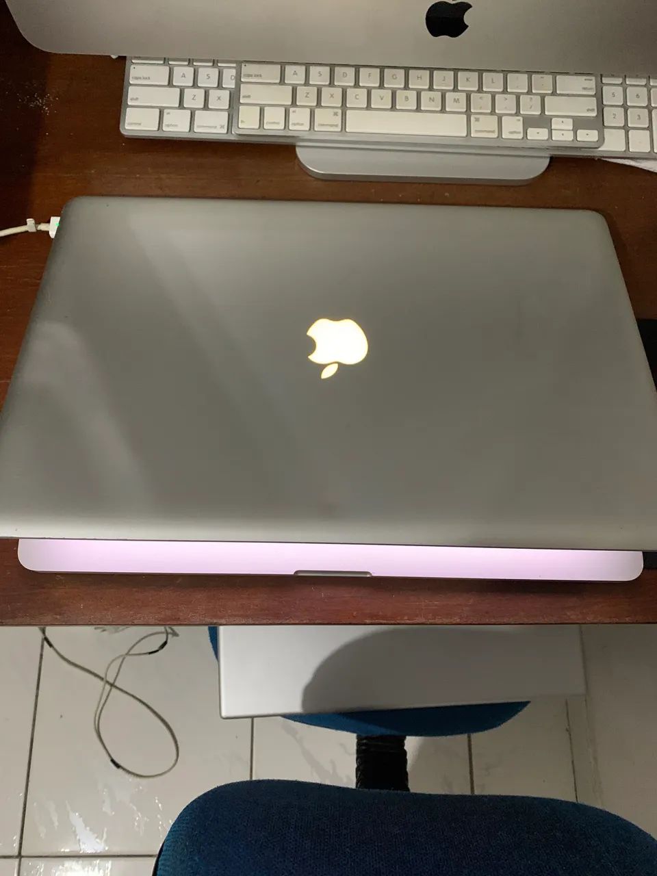 macbook pro 17 2011 a1297 com defeito na tela  - Foto 4