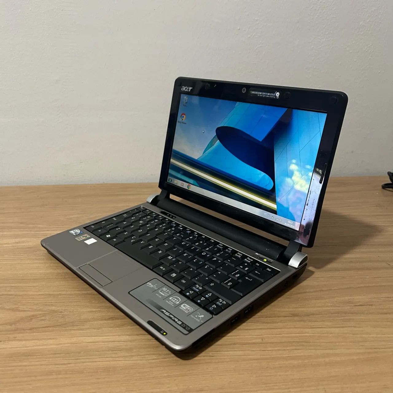 Netbook Acer Aspire One KAV60 | Intel Atom | 2GB RAM (Compacto p/ Estudos) - Foto 3