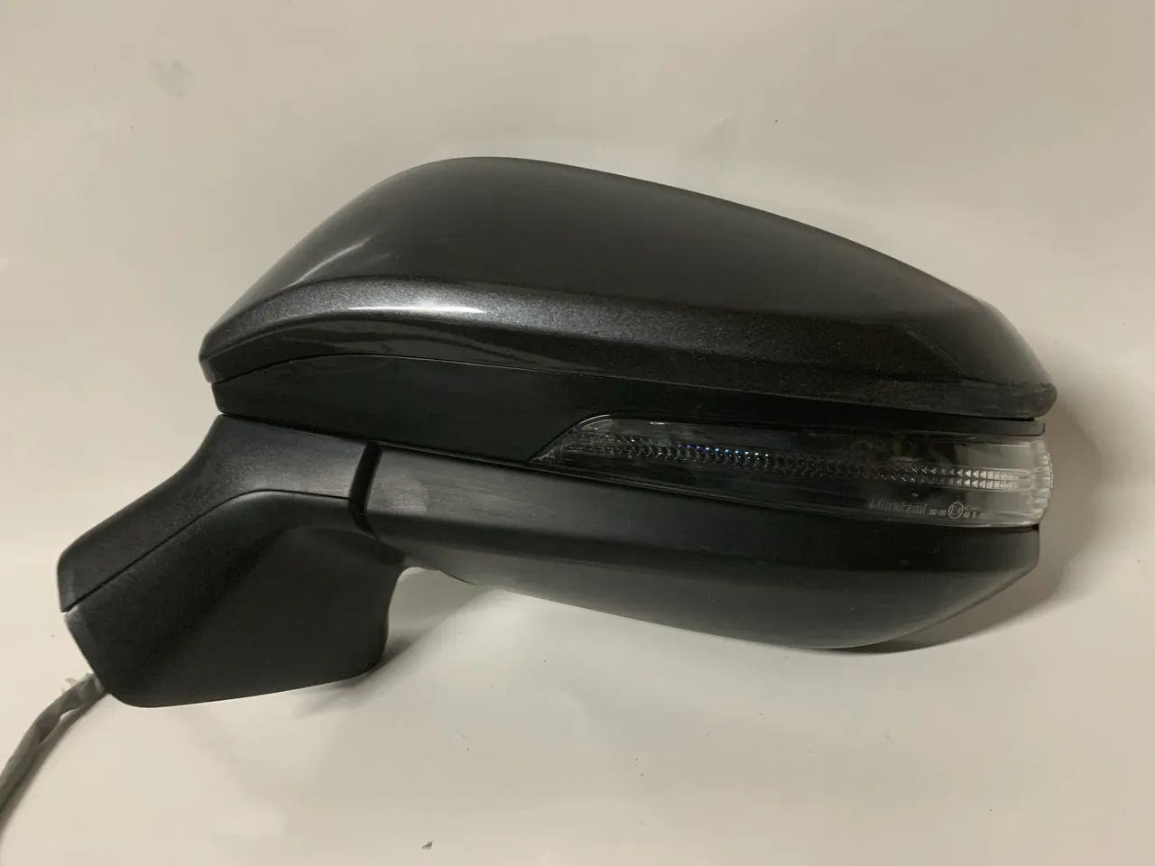 Retrovisor Corolla Cross esquerdo com ponto cego