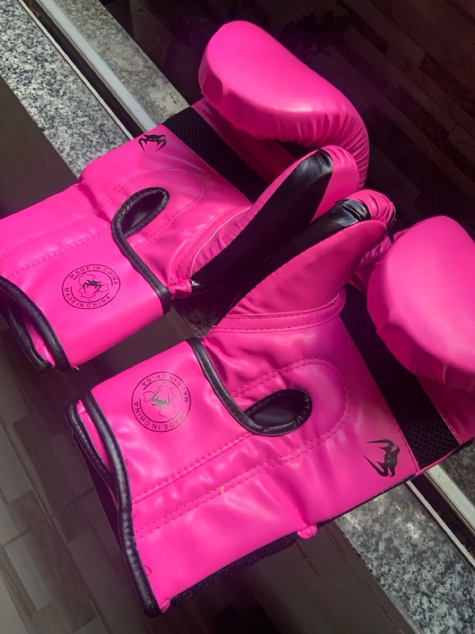 Luva de Boxe Venum 14oz - Foto 2
