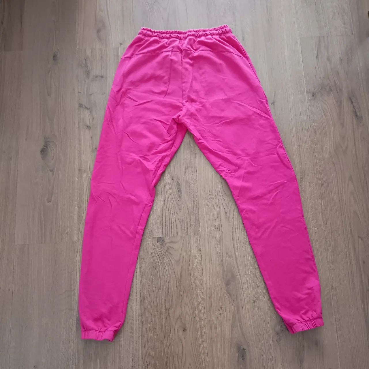 Calça de moletom masculina rosa inverno brecho - Foto 4