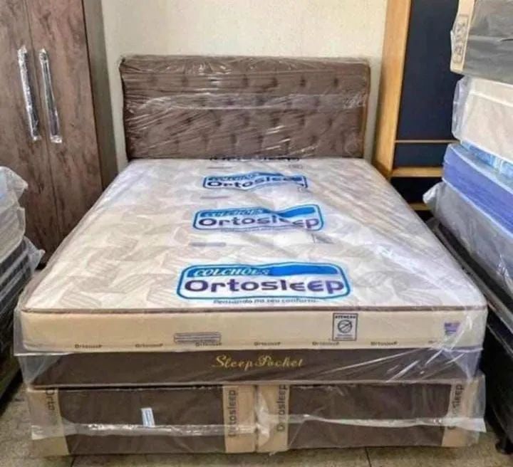 Cama Queen. Completa com cabeceira 