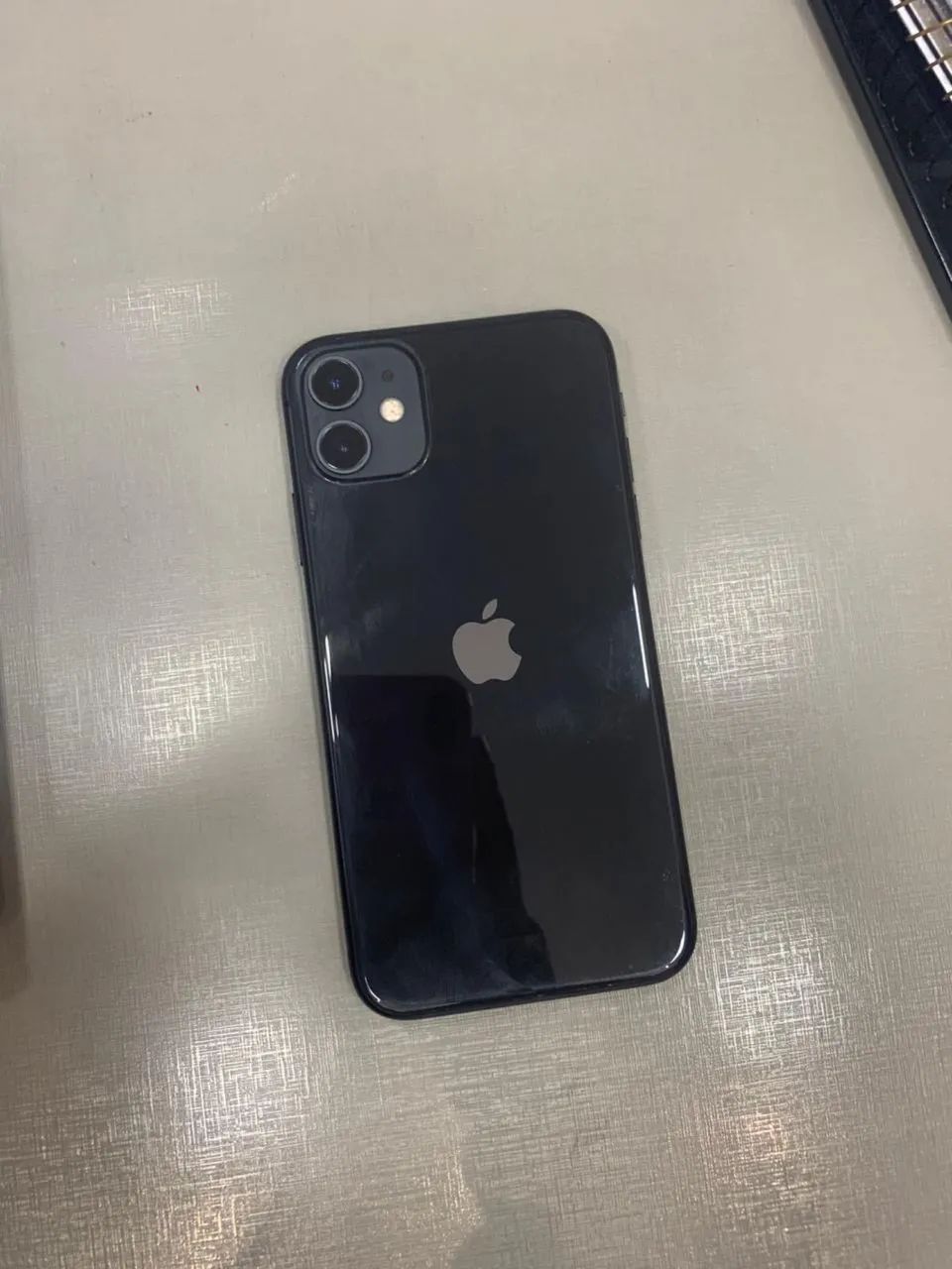 Vende iPhone 11 64G  - Foto 2