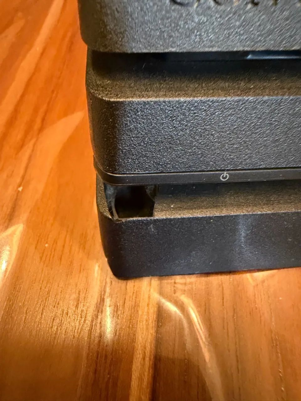 PS4 Pro 1tb Desbloqueado com 2 controles - Foto 3