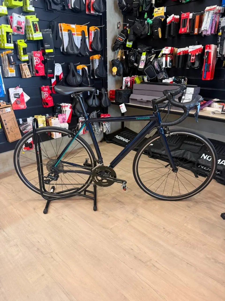 Bicicleta Cannondale TAM: 51 - Foto 4