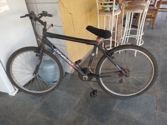 Bicicleta dínamo aro 26 preta com marcha 