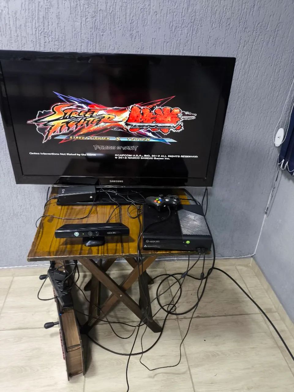 Videogame Xbox com Kinect com tv de 40 polegadas 