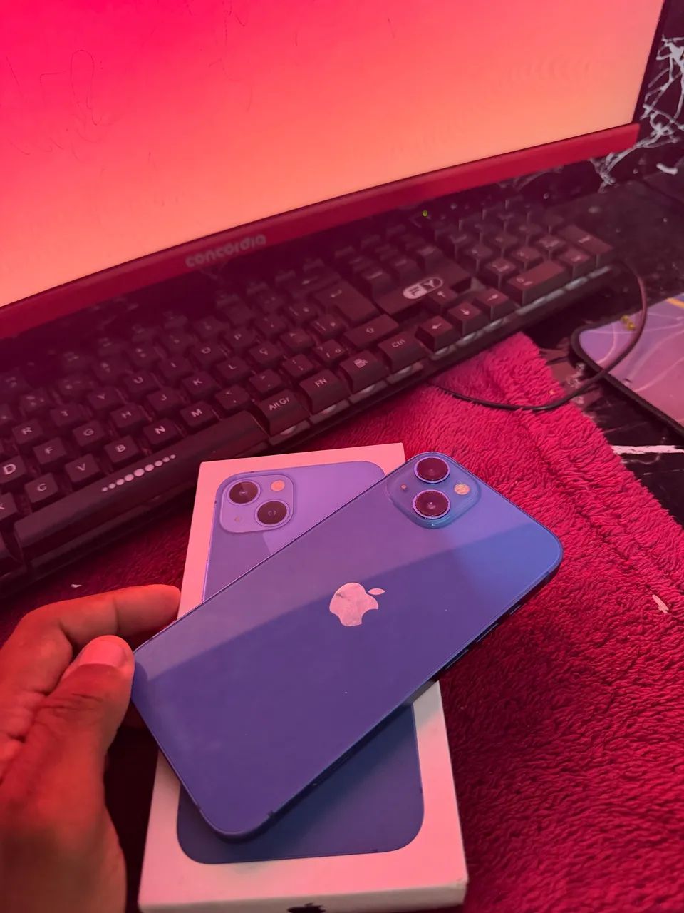 iPhone 13
