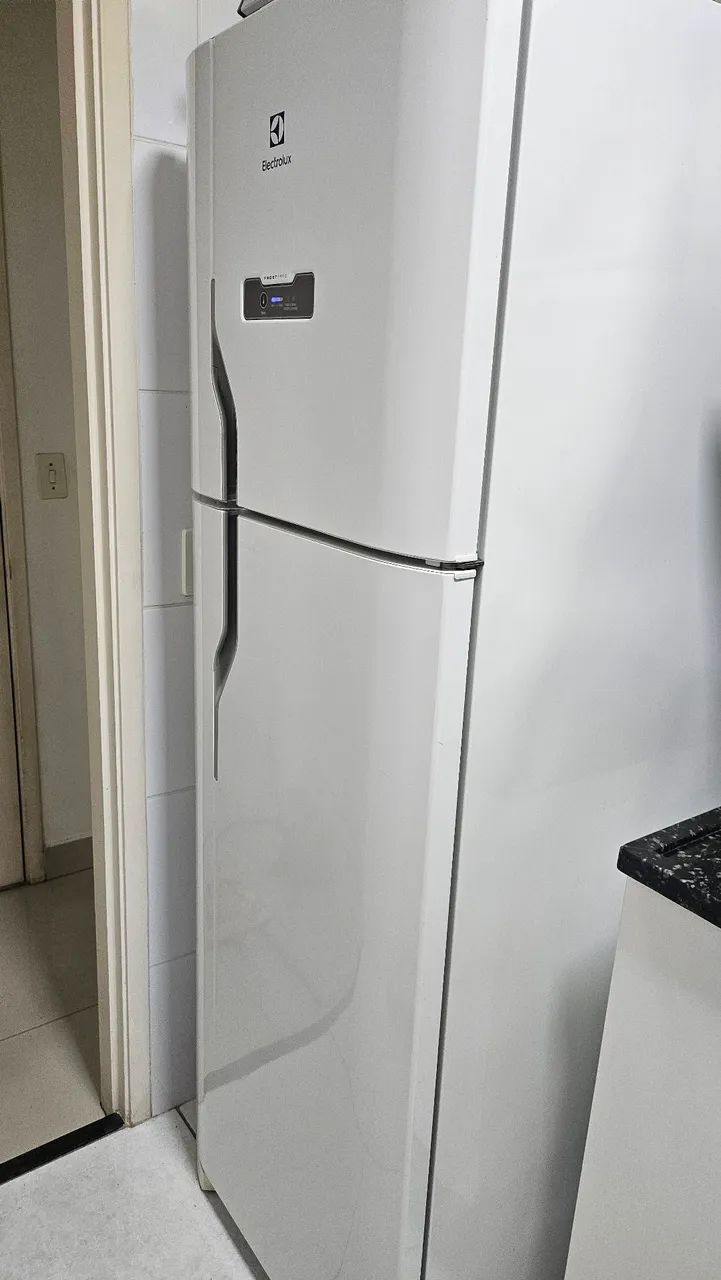 Geladeira Electrolux 371litros - Foto 4