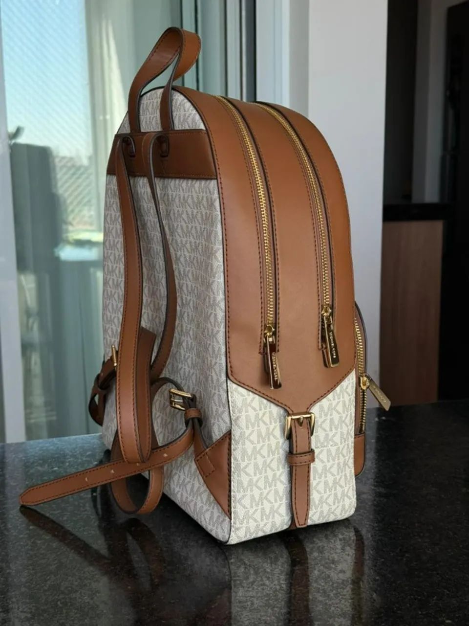 Mochila Michael Kors Jaycee Original Grande - Cor Vanilla - Foto 5